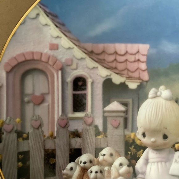 Precious moments display plate - Picture 2 of 11